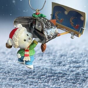 Vtg. 1993 Enesco "Seeing is Believing" Bear with View Toy Christmas Ornament